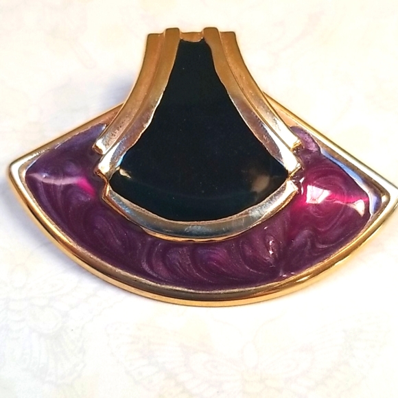 Vintage 1960s Purple Enamel and Gold  Tone Metal Post Back Earrings - Picture 5 of 11